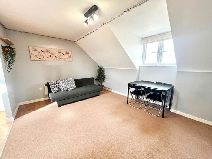 1 Bedroom Flat To Rent In Cavalier Court, Siddeley Avenue, Coventry, CV3