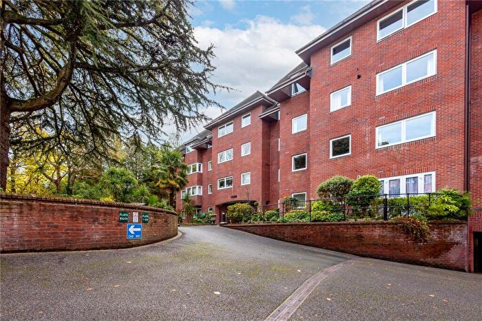 2 Bedroom Apartment For Sale In Canford Cliffs Road, Poole, Dorset, BH13