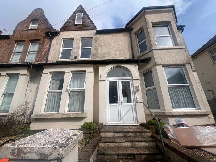 1 Bedroom Flat To Rent In Albert Road, Bexhill On Sea, TN40