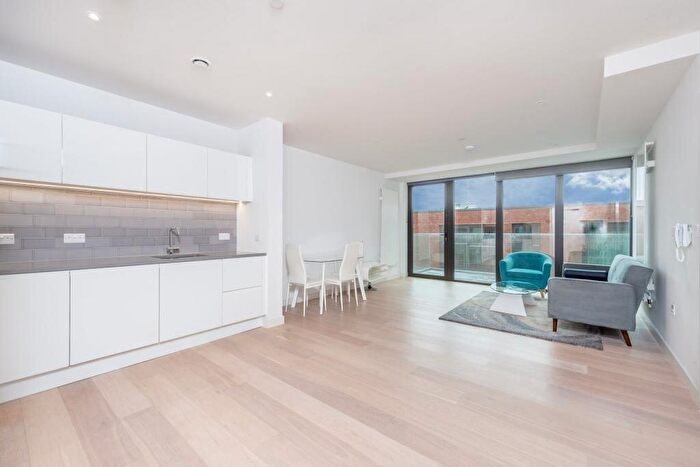 1 Bedroom Apartment For Sale In Admiralty Avenue, London, Greater London, E16