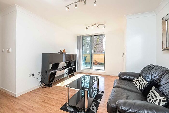 1 Bedroom Flat To Rent In North End Road, London, W14