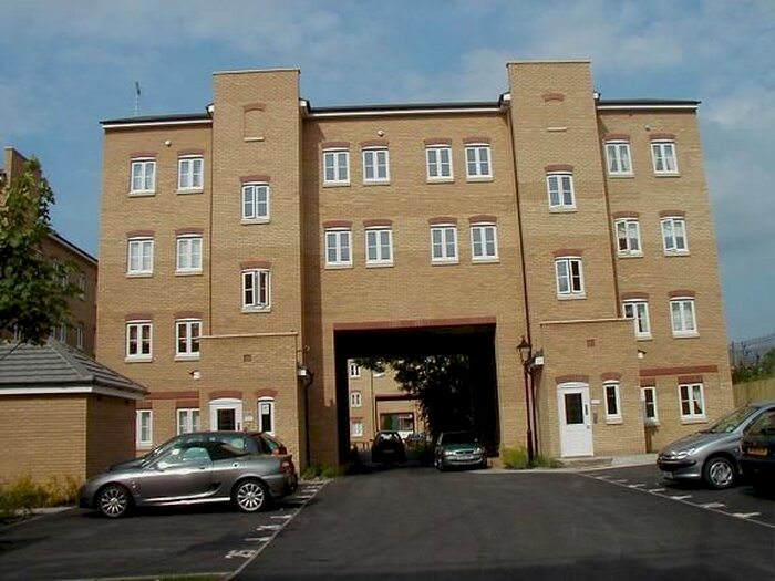 1 Bedroom Flat To Rent In Gidea Park, Romford, RM2