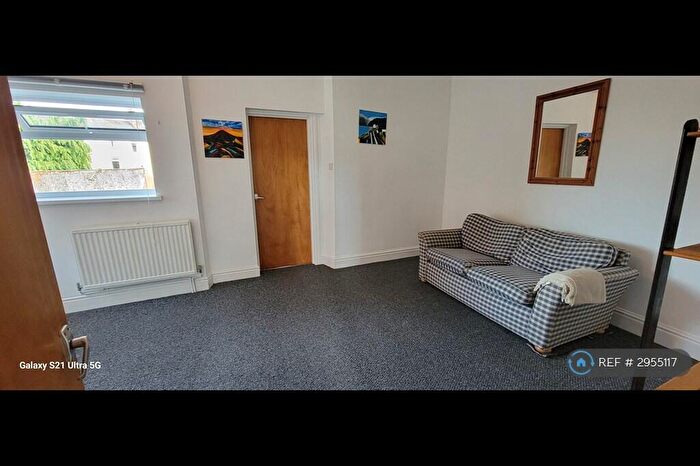 1 Bedroom Flat To Rent In Clyffard Crescent, Newport, NP20