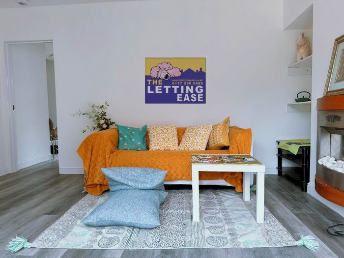 4 Bedroom Semi-Detached House To Rent In Wedmore Vale, Bristol, BS3