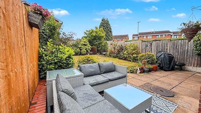 2 Bedroom Semi-Detached House For Sale In Cookes Croft, Birmingham, B31