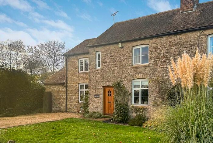 3 Bedroom Cottage For Sale In Eaton, Abingdon, OX13