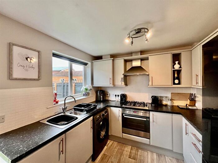 3 Bedroom Semi-Detached House For Sale In Geneva Lane, Darlington, DL1