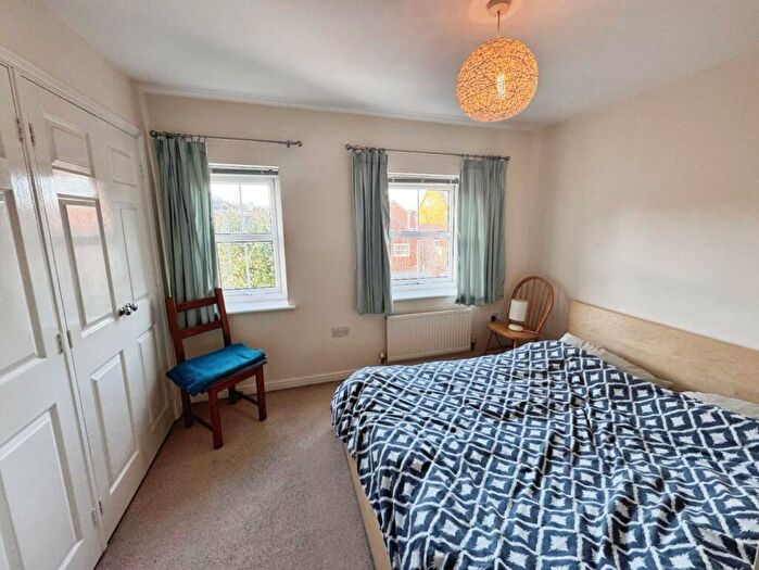 2 Bedroom End Of Terrace House For Sale In Bremridge Close, Barford, CV35