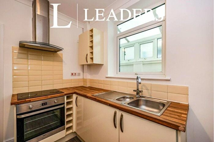 3 Bedroom Terraced House For Sale In Samuel Road, Portsmouth, Hampshire, PO1