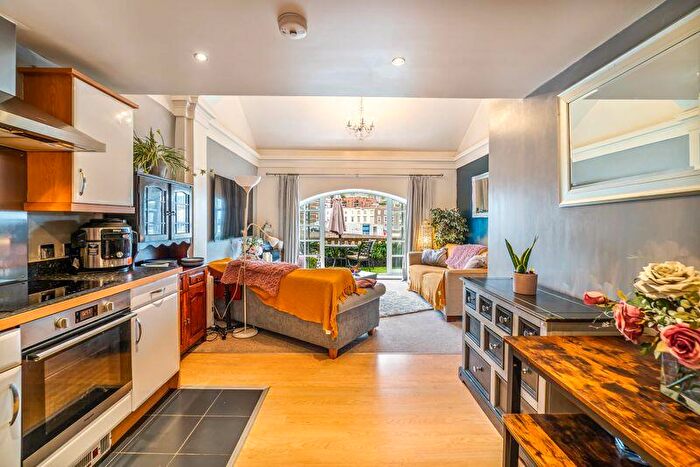 1 Bedroom Flat For Sale In Knightstone Causeway, Weston Super Mare - No Onward Chain, BS23