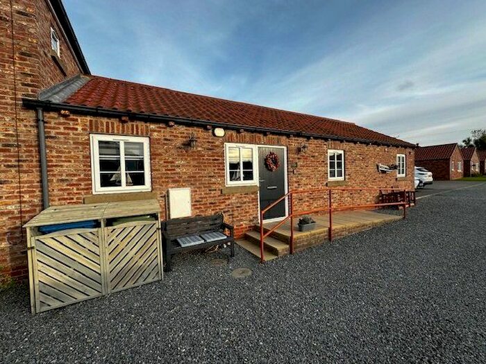1 Bedroom Terraced House For Sale In Sands Lane, Barmston, Driffield, East Yorkshire, YO25