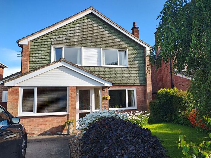 4 Bedroom Detached House For Sale In Ridgemont, Fulwood, PR2