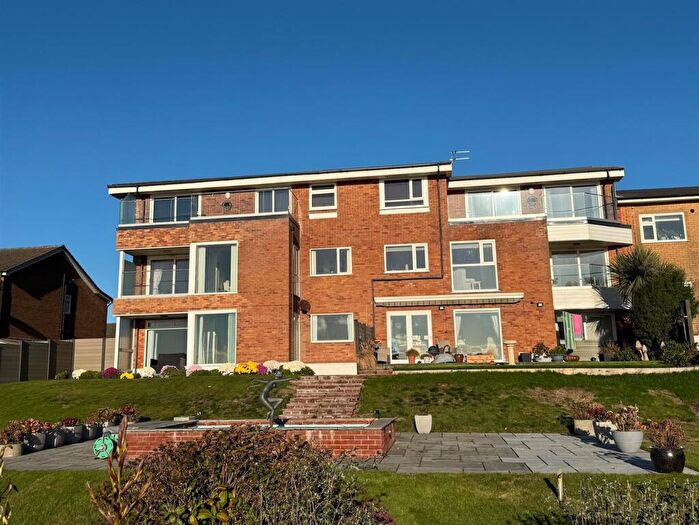 2 Bedroom Apartment For Sale In The Willows, Clifton Drive, Lytham, FY8