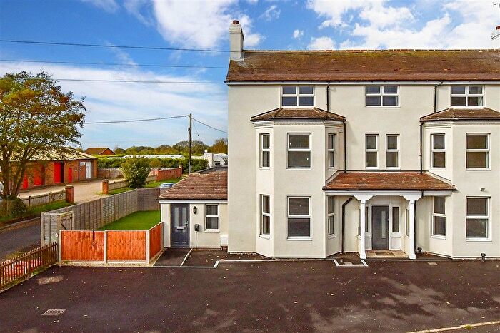 3 Bedroom Property For Sale In Station Road, Lydd, Romney Marsh, Kent, TN29