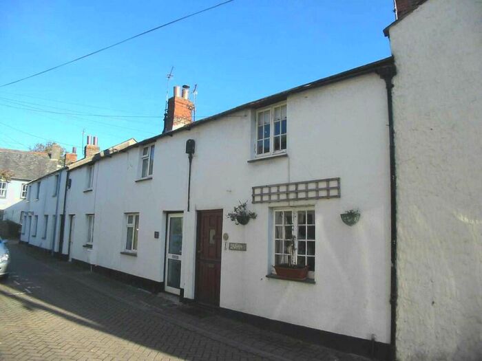 2 Bedroom Terraced House To Rent In Corner Gardens, Stratton, Bude, EX23