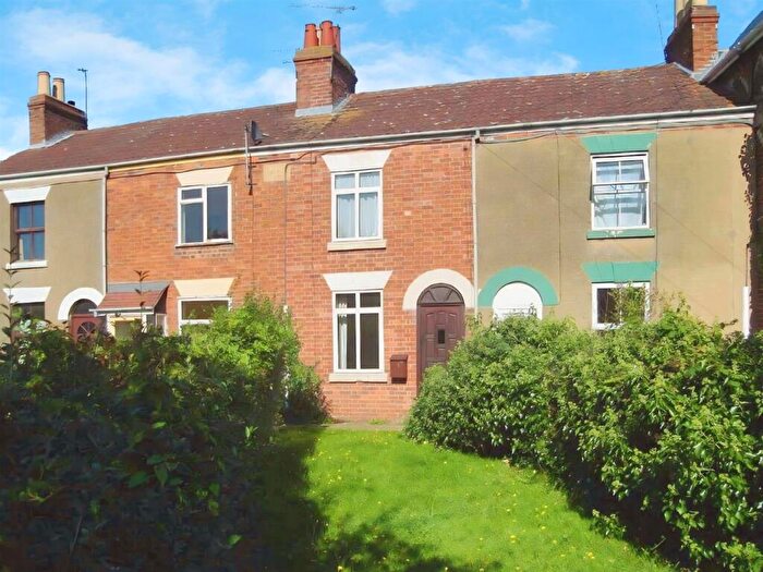 2 Bedroom Cottage To Rent In High Street, Hillmorton, Rugby, CV21