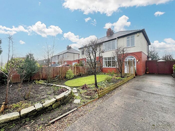 3 Bedroom Semi-Detached House For Sale In Woodplumpton Lane, Broughton, Preston, PR3