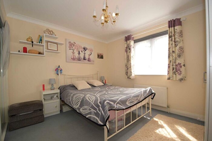 2 Bedroom Flat To Rent In High Road, Whetstone, London, N20