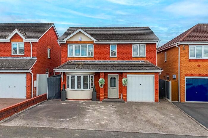 4 Bedroom Detached House For Sale In Grazier Avenue, Two Gates, Tamworth, Staffordshire, B77