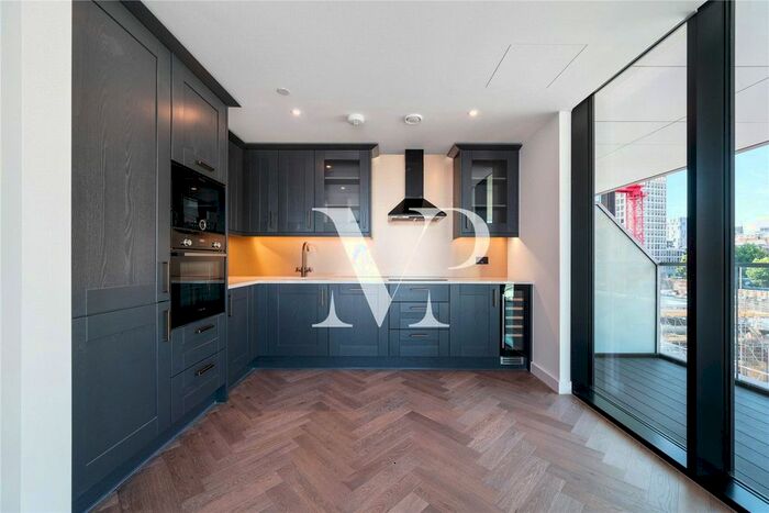 2 Bedroom Flat To Rent In Merino Gardens, London, E1W