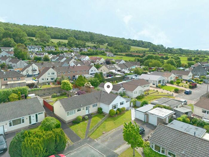 2 Bedroom Bungalow For Sale In Springfield Gardens, Banwell, BS29