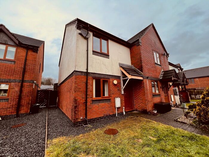 2 Bedroom Property To Rent In Burgess Meadows, Johnstown, Carmarthen, SA31