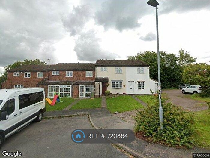 3 Bedroom Semi-Detached House To Rent In Burton Close, Oadby, Leicester, LE2