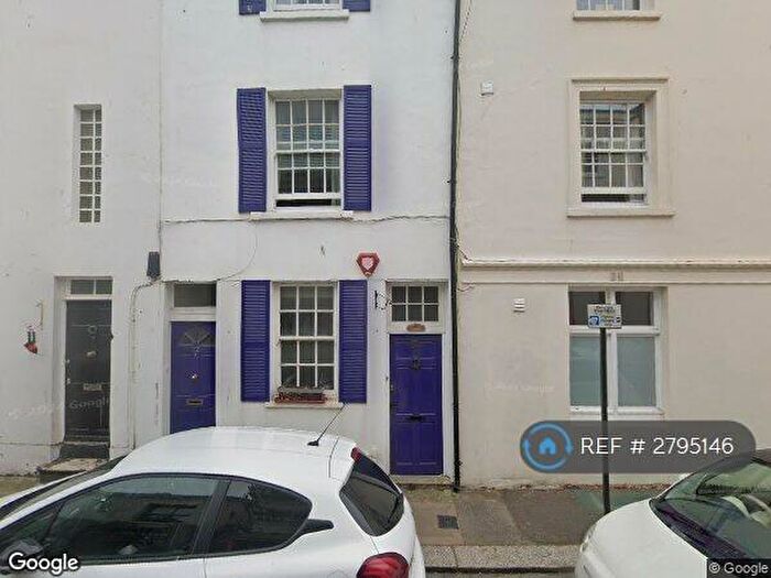 Studio To Rent In Cross Street, Hove, BN3