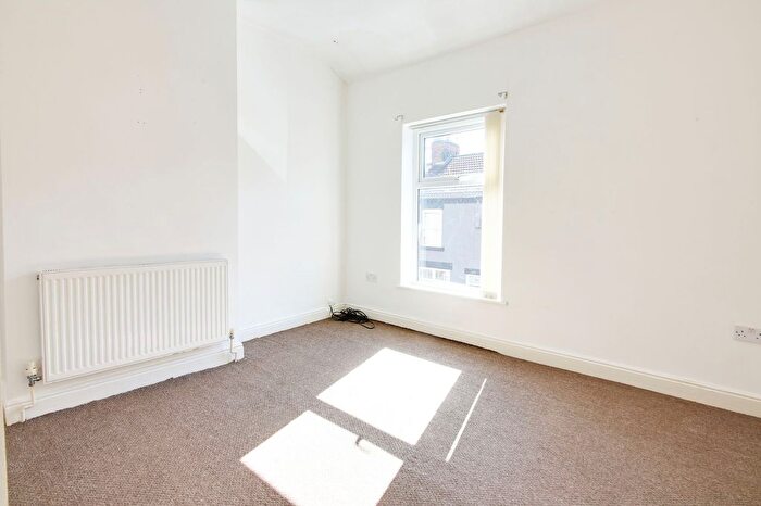 2 Bedroom End Of Terrace House To Rent In Belvoir Road, Widnes, WA8