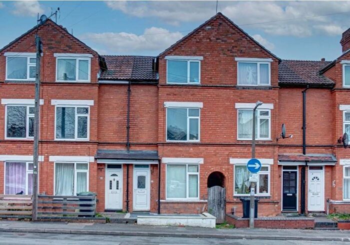 3 Bedroom House To Rent In Marsden Road, Redditch, B98