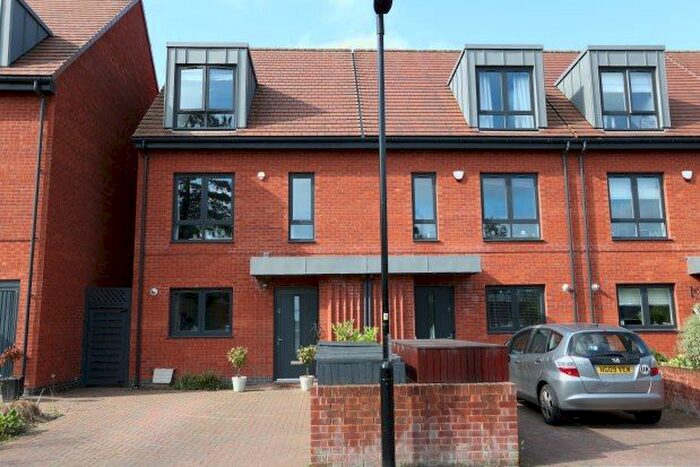 3 Bedroom Property To Rent In Barnes Way, Cheadle, SK8