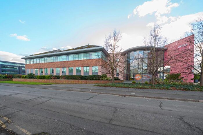 2 Bedroom Apartment To Rent In Slough, Berkshire, SL1