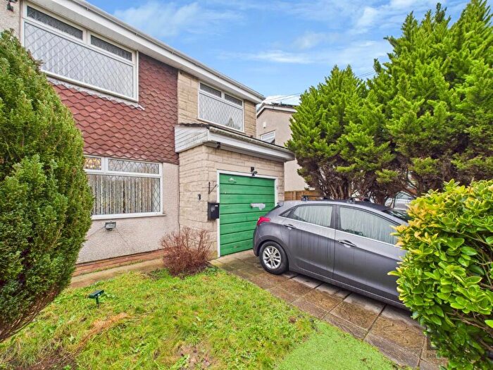 3 Bedroom Semi Detached House For Sale In Peacocks Lane, BS15