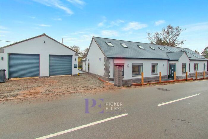 5 Bedroom Detached House For Sale In Kirkby Lane, Peckleton, LE9