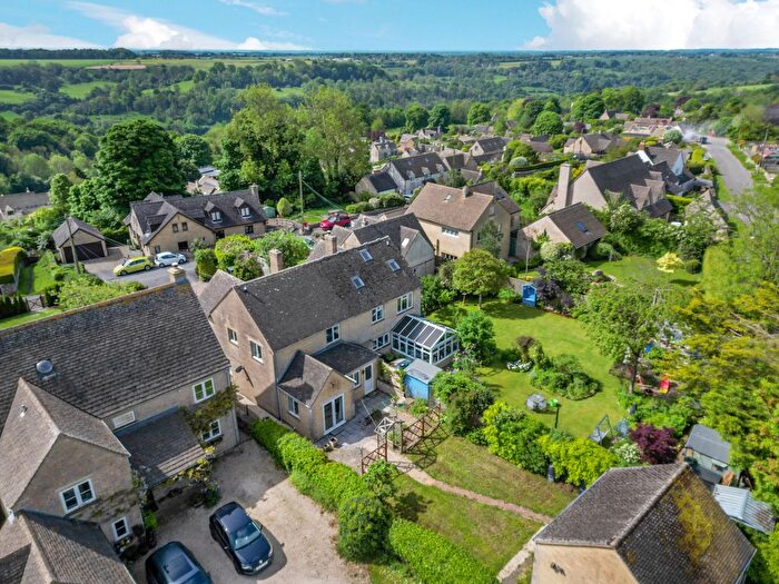3 Bedroom Semi-Detached House For Sale In Oakridge Lynch, Stroud, GL6