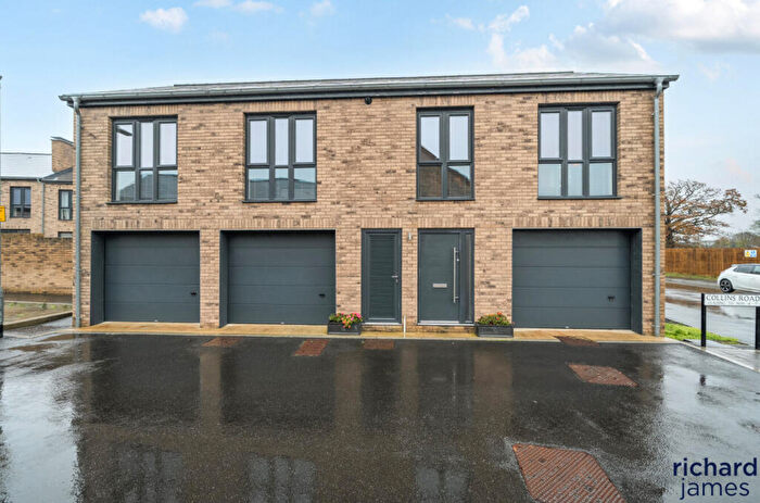 2 Bedroom Coach House For Sale In Collins Road, Marlborough Park, Swindon, SN3