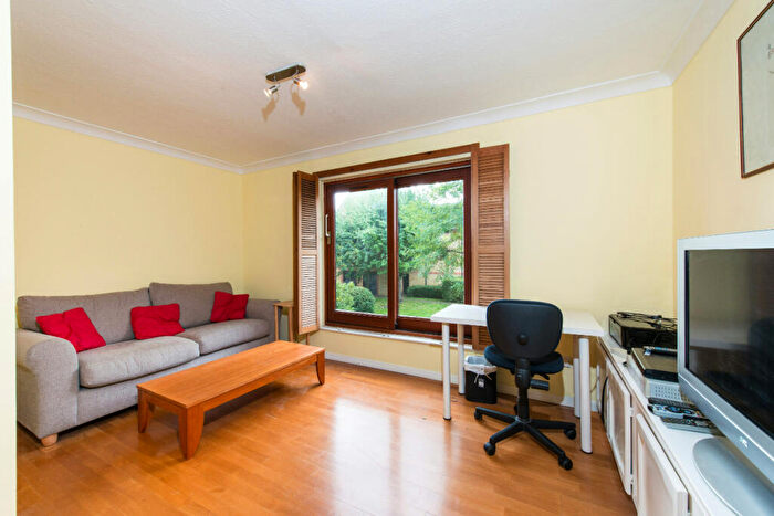 3 Bedroom Terraced House To Rent In Kennet Street, Wapping, London, E1W