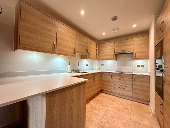 1 Bedroom Retirement Property For Sale In Fountain Way, Salisbury, Wiltshire, SP2