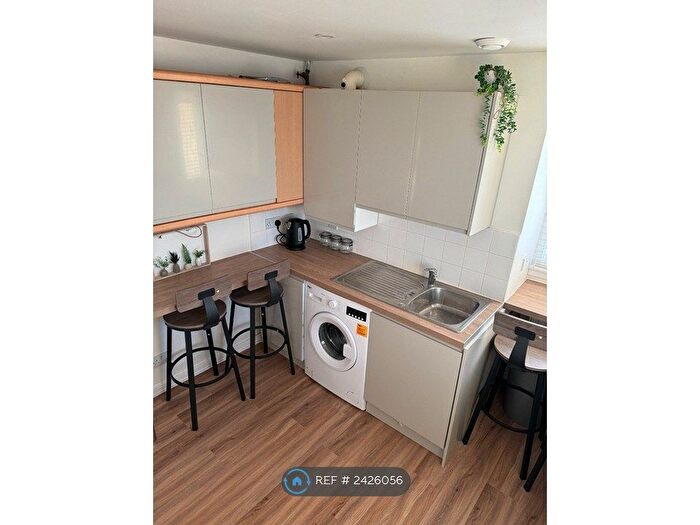 3 Bedroom Flat To Rent In High Street, Cockenzie, Prestonpans, EH32