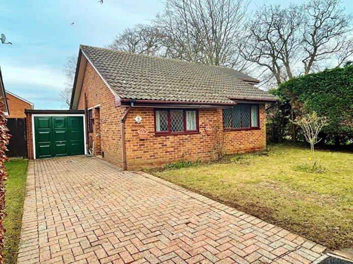 3 Bedroom Detached Bungalow For Sale In Forest Edge, Fawley, SO45