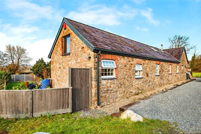 3 Bedroom Barn Conversion For Sale In Heol Y Maerdy, Ffairfach, Llandeilo, Carmarthenshire, SA19