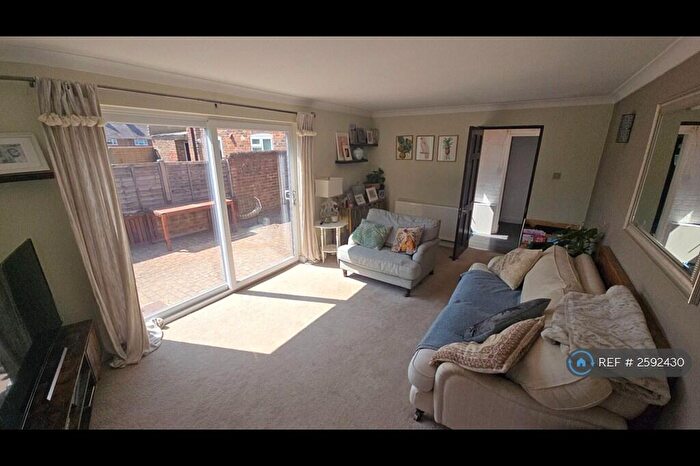 3 Bedroom Terraced House To Rent In The Horseshoe, Godalming, GU7