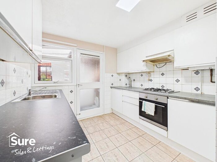 3 Bedroom End Of Terrace House To Rent In The Dart, Hemel Hempstead, Hertfordshire, HP2