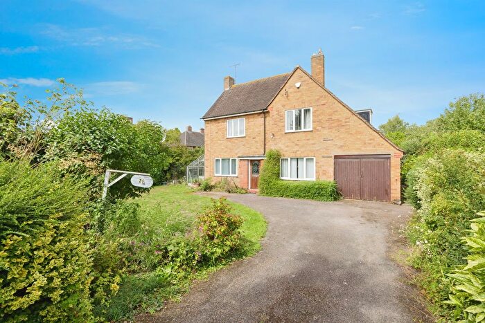 3 Bedroom Detached House For Sale In Oaks Road, Great Glen, Leicester, LE8
