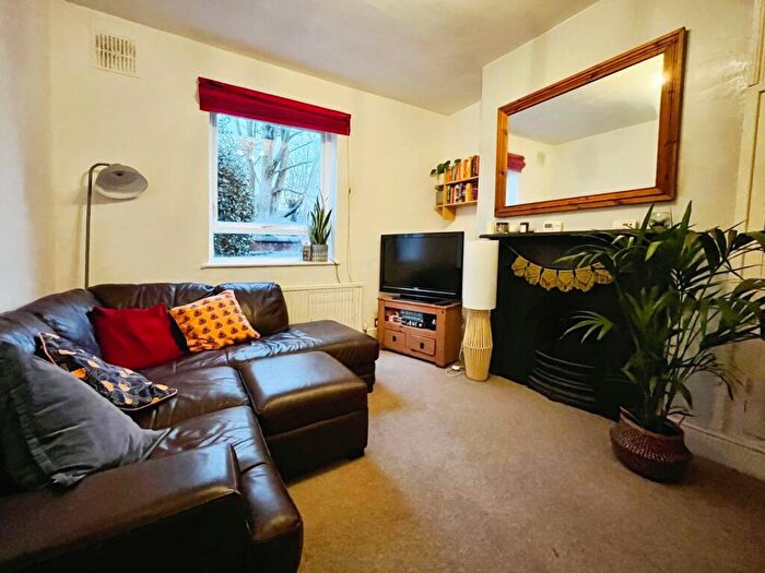 2 Bedroom Flat For Sale In Claremont Grove, Didsbury, Manchester, M20