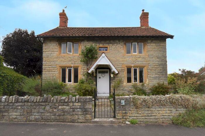 4 Bedroom Detached Villa To Rent In High Street, Butleigh, BA6