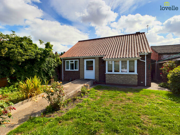 2 Bedroom Detached Bungalow To Rent In Dear Street, Market Rasen, LN8