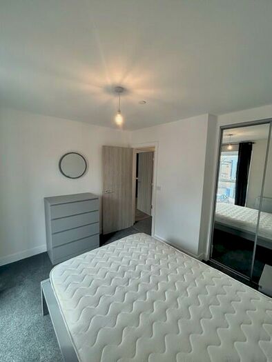 1 Bedroom Apartment To Rent In Richmond Road, Cardiff(City), CF24