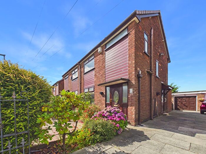 3 Bedroom Semi-Detached House To Rent In Hertford Drive, Tyldesley, M29
