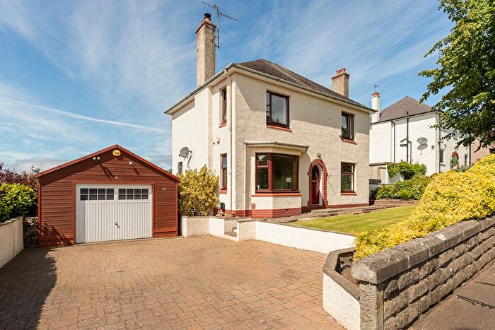 3 Bedroom Detached House For Sale In Old Craigie Road, Dundee, DD4